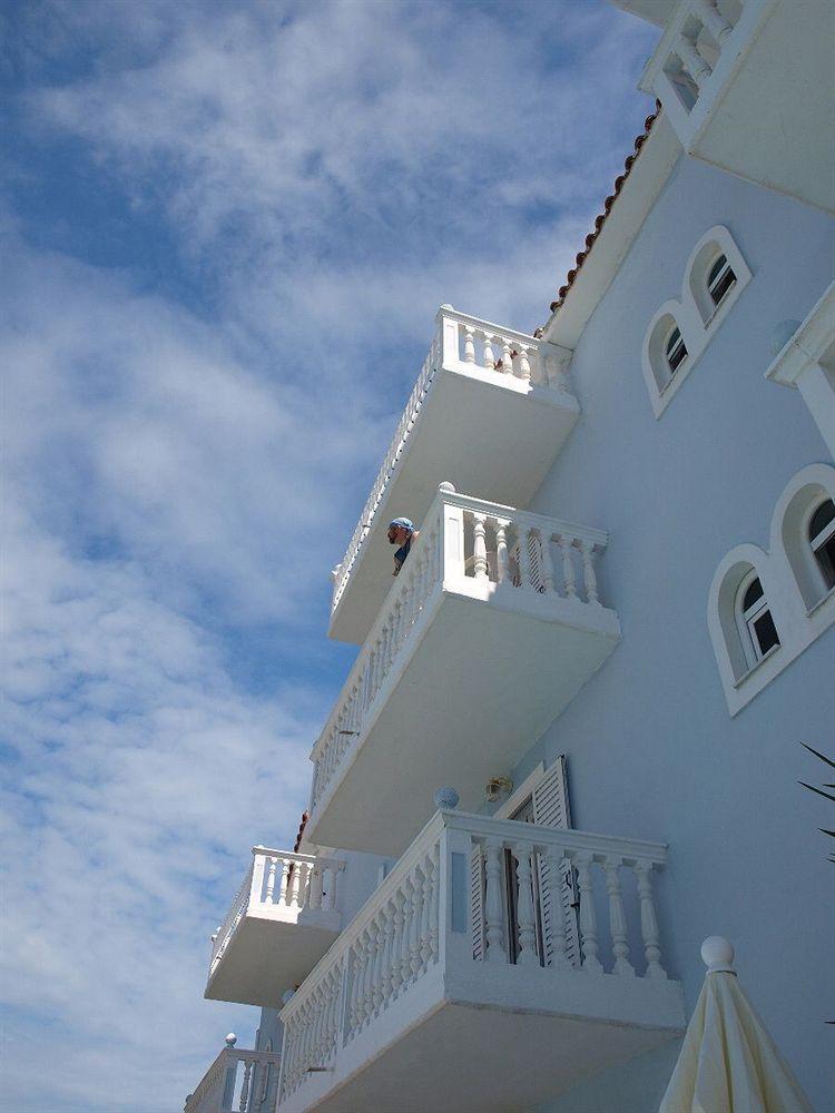 Clear Horizon Aparthotel Amoudi Exterior photo